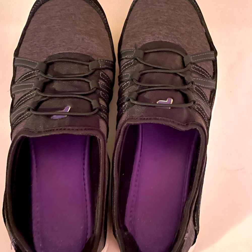 Woman’s Fila athletic shoes.       168